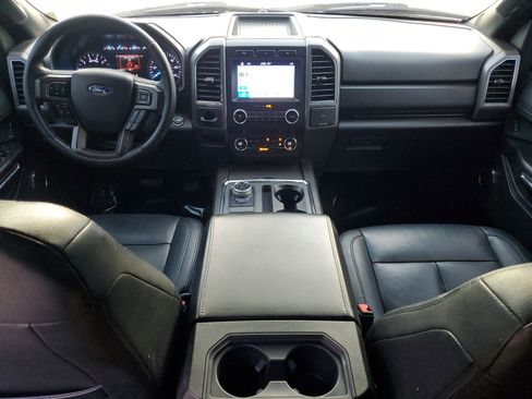 Used 2019 Ford Expedition XLT image 19