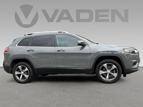 Used 2020 Jeep Cherokee Limited image 7