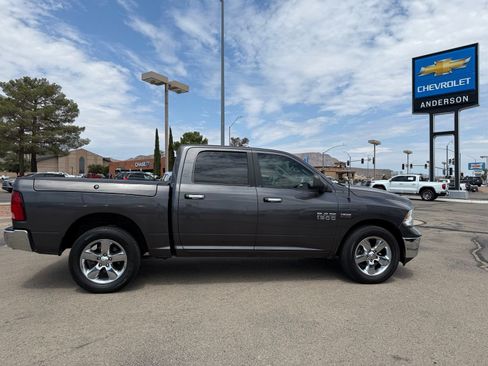 Used 2017 RAM 1500 Big Horn AWD/4WD image 4