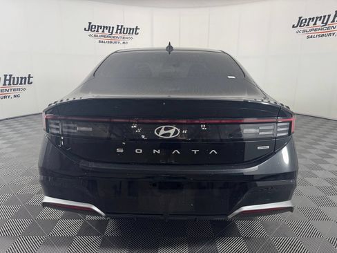 Used 2025 Hyundai Sonata SEL AWD/4WD image 8