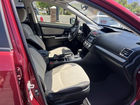 Used 2016 Subaru Crosstrek 2.0i Premium w/ Moonroof Package AWD/4WD image 11