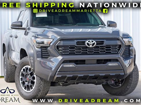 Used 2024 Toyota Tacoma TRD Off-Road w/ TRD Off Road Upgrade Package AWD/4WD image 2