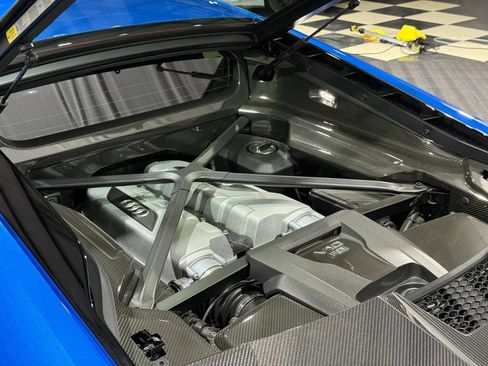 Used 2021 Audi R8 V10 RWD image 18