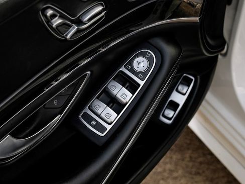 Used 2019 Mercedes-Benz S 560e w/ AMG Line Exterior image 51