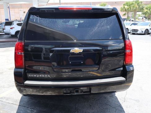 Used 2019 Chevrolet Suburban LT AWD/4WD image 9