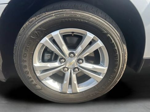 Used 2013 Chevrolet Equinox LS FWD image 30