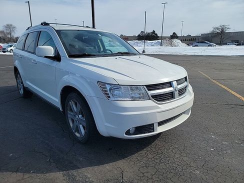 Used 2010 Dodge Journey SXT w/ Flexible Seating Group image 4