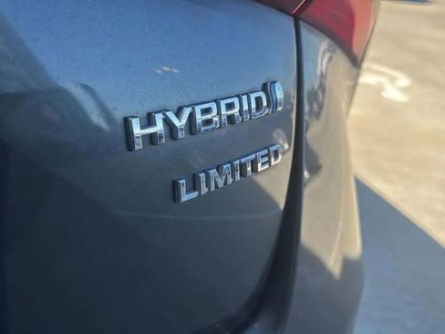 Used 2019 Toyota Prius Limited image 12