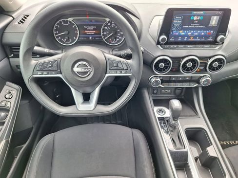 Used 2024 Nissan Sentra SV image 21