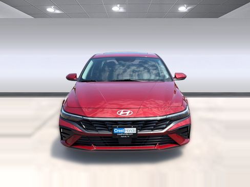 Used 2025 Hyundai Elantra SEL FWD image 6