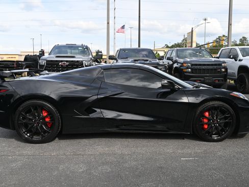Used 2023 Chevrolet Corvette Stingray Premium Conv w/ Z51 Performance Package RWD image 11