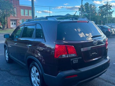 Used 2012 Kia Sorento LX w/ Convenience Pkg AWD/4WD image 3