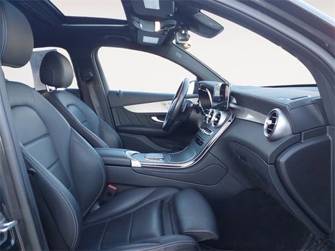 Used 2023 Mercedes-Benz GLC 300 4MATIC Coupe image 15
