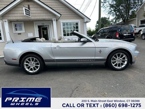 Used 2010 Ford Mustang Premium image 9