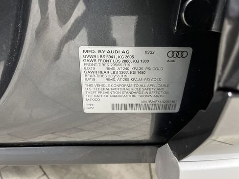 Used 2022 Audi Q5 e Prestige w/ Prestige Package image 41