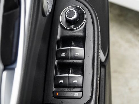 Used 2023 Alfa Romeo Giulia Veloce image 35