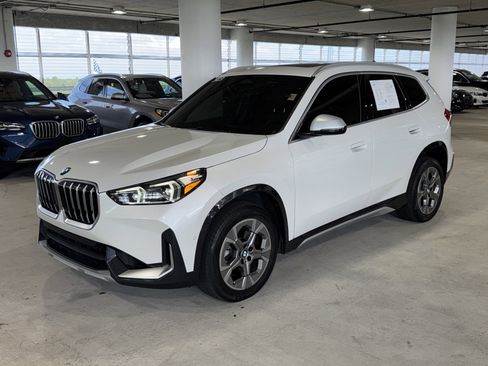 Used 2023 BMW X1 xDrive28i w/ Convenience Package AWD/4WD image 4