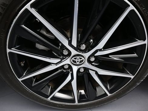 Used 2021 Toyota Camry SE FWD image 38