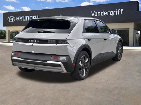 Used 2026 Hyundai Ioniq 5 SEL image 12