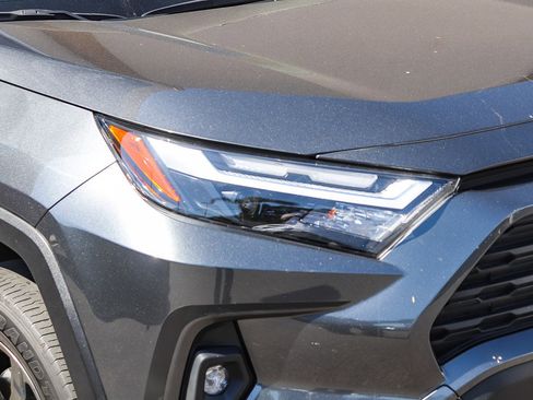 Used 2023 Toyota RAV4 XLE Premium image 5