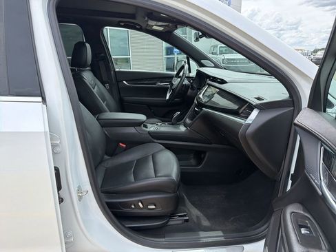 Used 2023 Cadillac XT6 Premium Luxury AWD/4WD image 29
