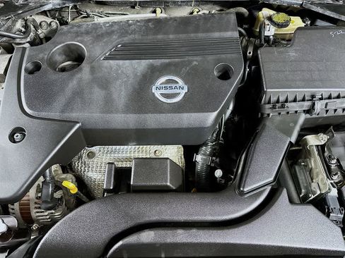 Used 2014 Nissan Altima 2.5 SV image 9