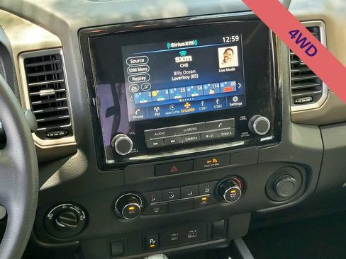 Used 2022 Nissan Frontier SV w/ Technology Package AWD/4WD image 14