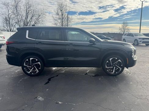 Used 2024 Mitsubishi Outlander SE image 5