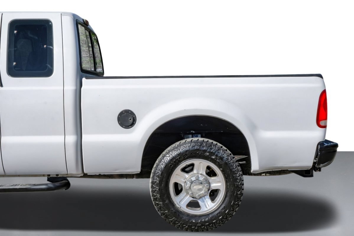 Used 2005 Ford F250 XL AWD/4WD image 11
