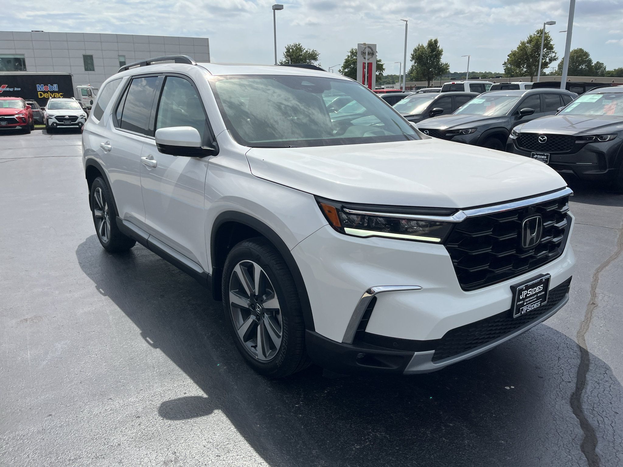 Used 2024 Honda Pilot Elite image 6