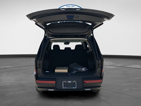 New 2026 Hyundai Santa Fe SE FWD image 9