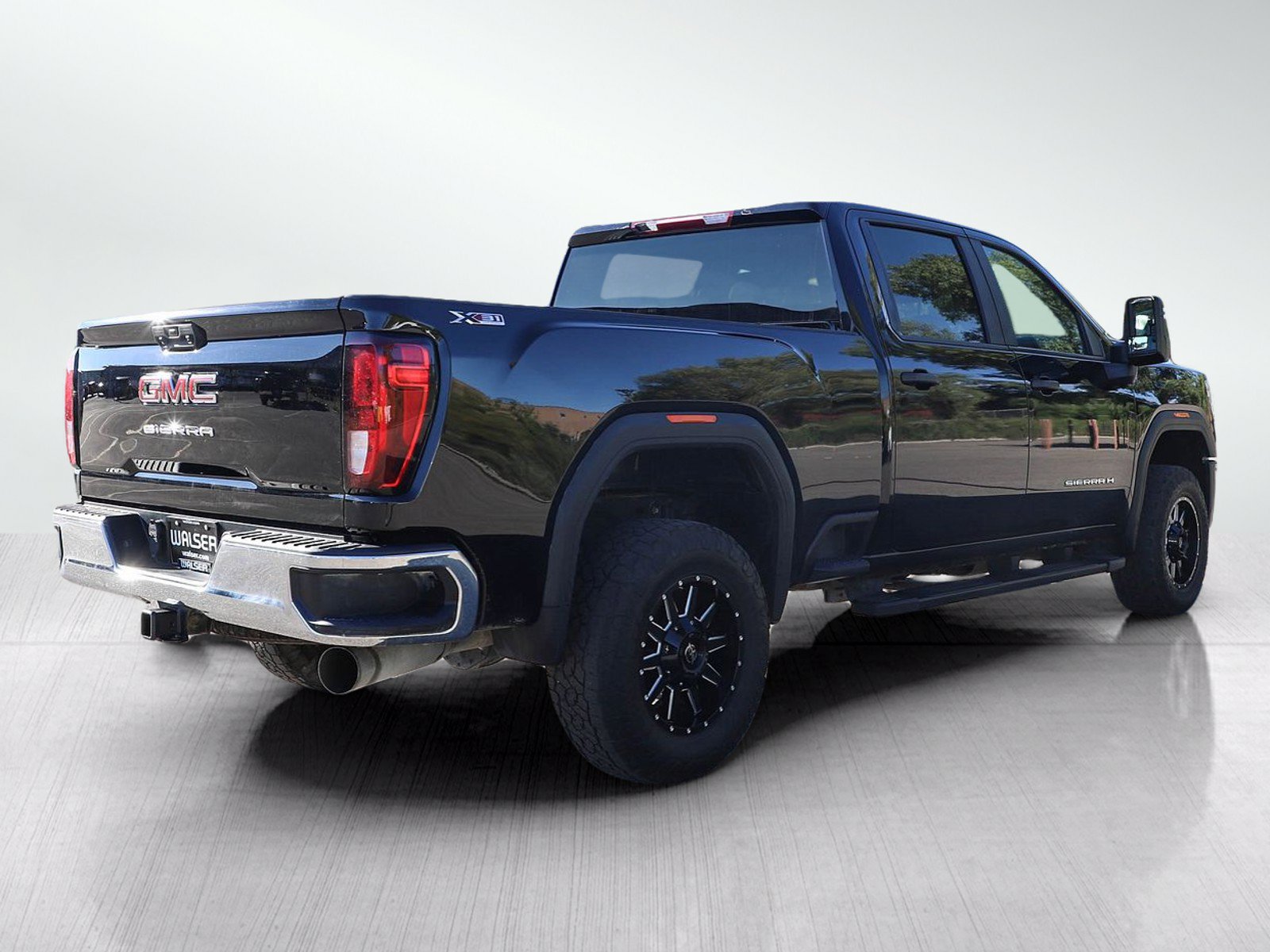 Used 2024 GMC Sierra 2500 Pro AWD/4WD image 5