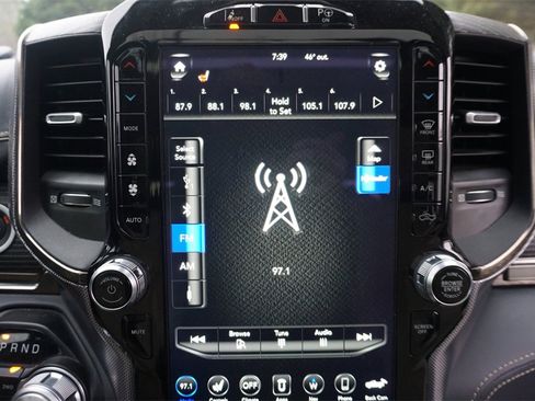 Used 2020 RAM 1500 Limited image 10