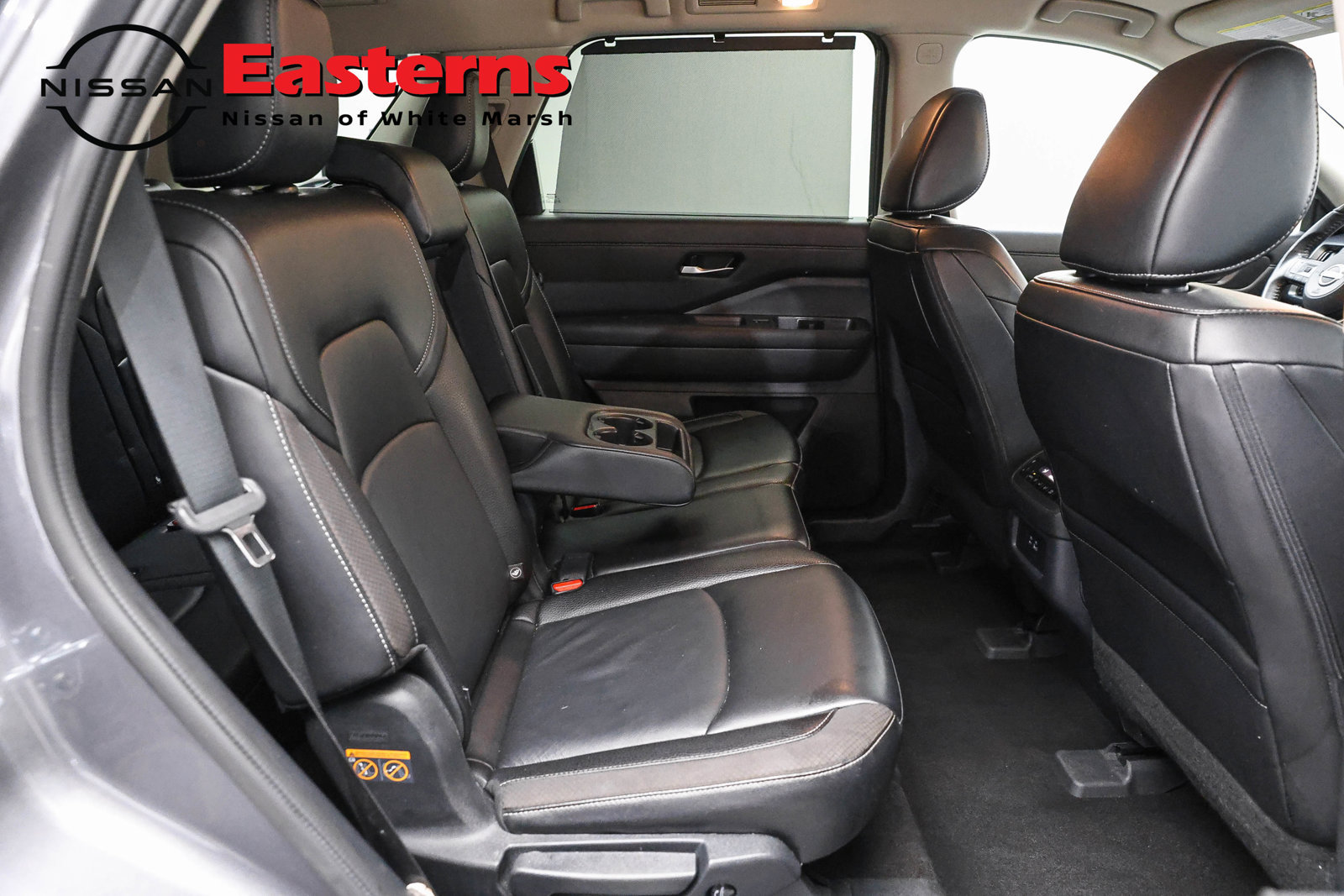 Used 2024 Nissan Pathfinder SL AWD/4WD image 25