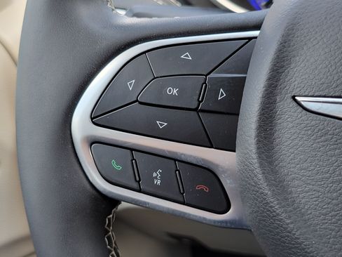 Used 2024 Chrysler Pacifica Touring-L w/ Road Tripper Package FWD image 12