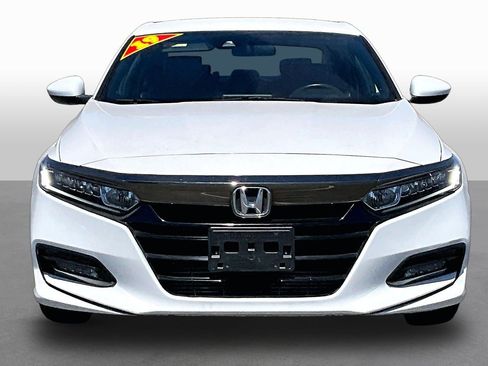 Used 2019 Honda Accord Sport image 3