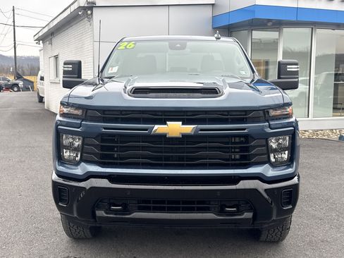 Used 2026 Chevrolet Silverado 2500 Custom w/ Custom Value Package image 8