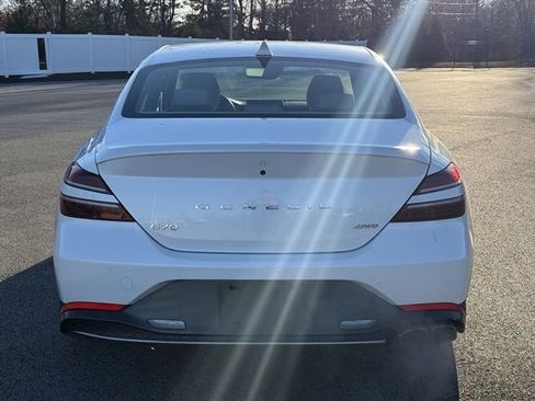Used 2023 Genesis G70 2.0T image 6