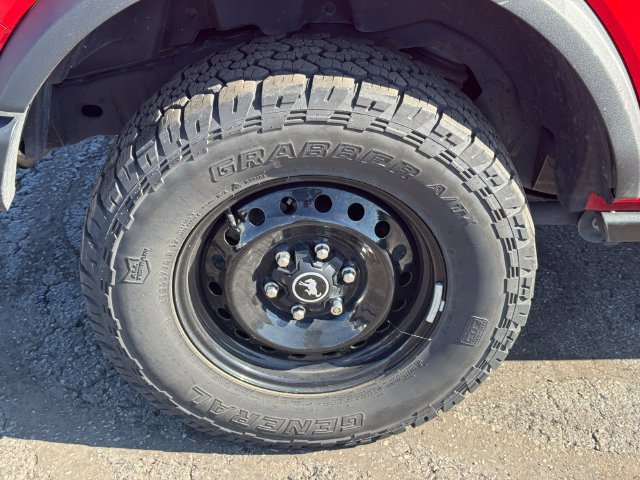 Used 2023 Ford Bronco Black Diamond AWD/4WD image 12