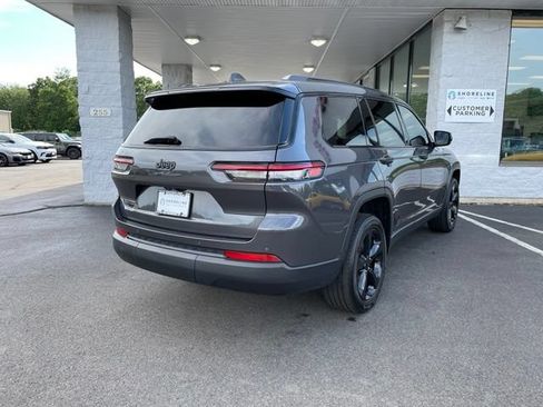 Used 2023 Jeep Grand Cherokee L Laredo AWD/4WD image 5