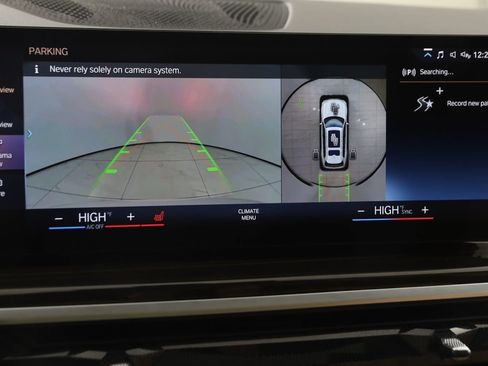 Used 2023 BMW X7 xDrive40i w/ M Sport Package image 10