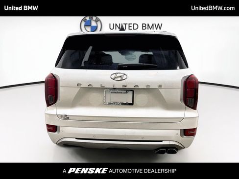 Used 2022 Hyundai Palisade Limited FWD image 6