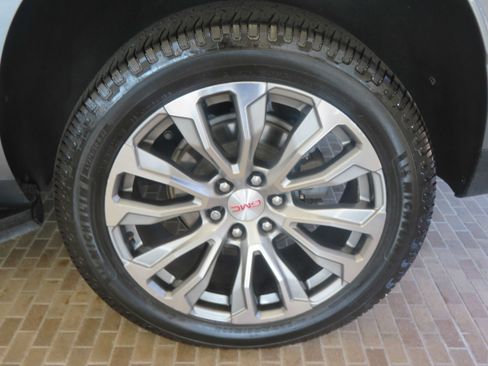 Used 2021 GMC Yukon Denali AWD/4WD image 8