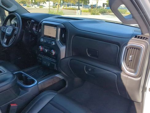 Used 2020 GMC Sierra 2500 Denali w/ Denali Ultimate Package AWD/4WD image 33
