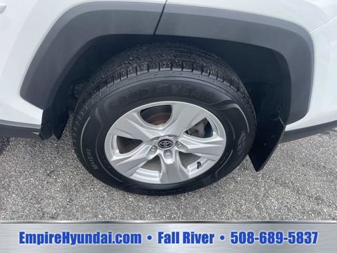 Used 2021 Toyota RAV4 XLE w/ Protection Package (TMS) AWD/4WD image 14