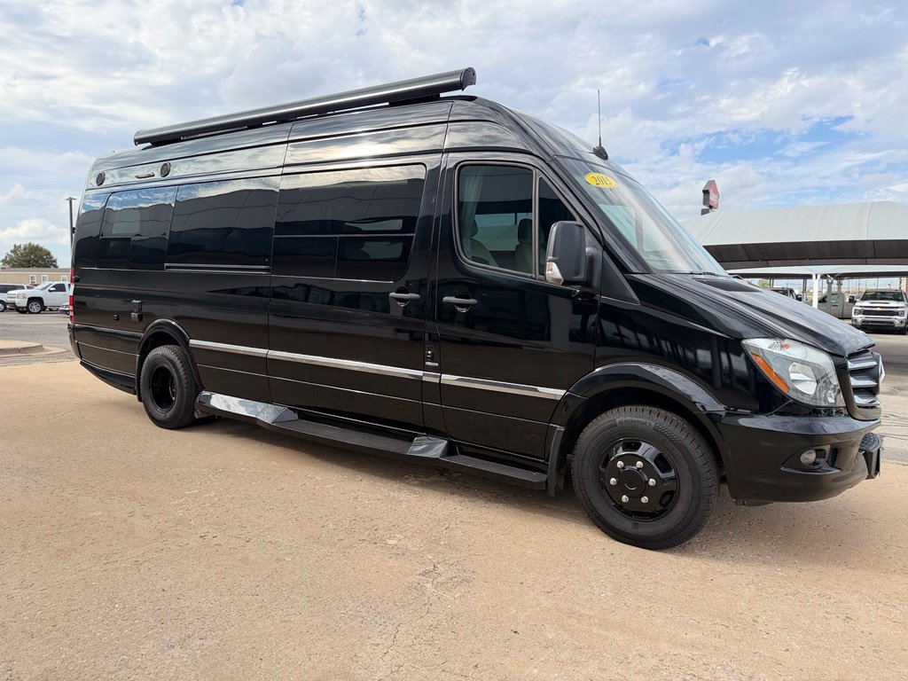 Used 2015 Mercedes-Benz Sprinter 3500 image 2