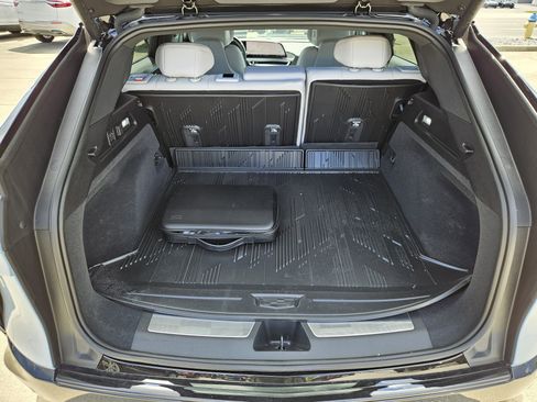 New 2025 Cadillac Lyriq Sport w/ LPO, Floor Liner Package RWD image 12