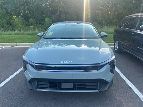 Used 2025 Kia K4 EX FWD image 3