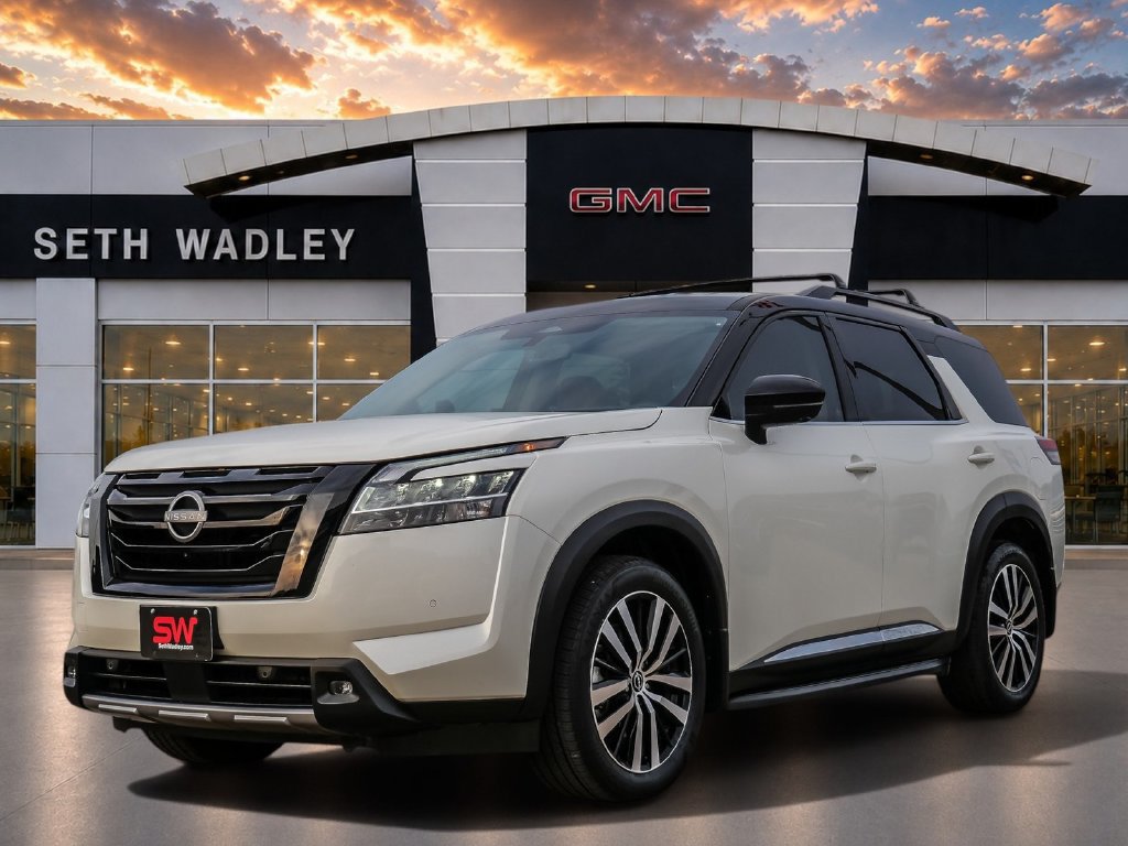 Used 2024 Nissan Pathfinder Platinum w/ Lighting Package (N93) AWD/4WD image 3