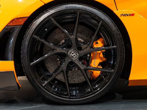 Used 2018 McLaren 720S RWD image 13
